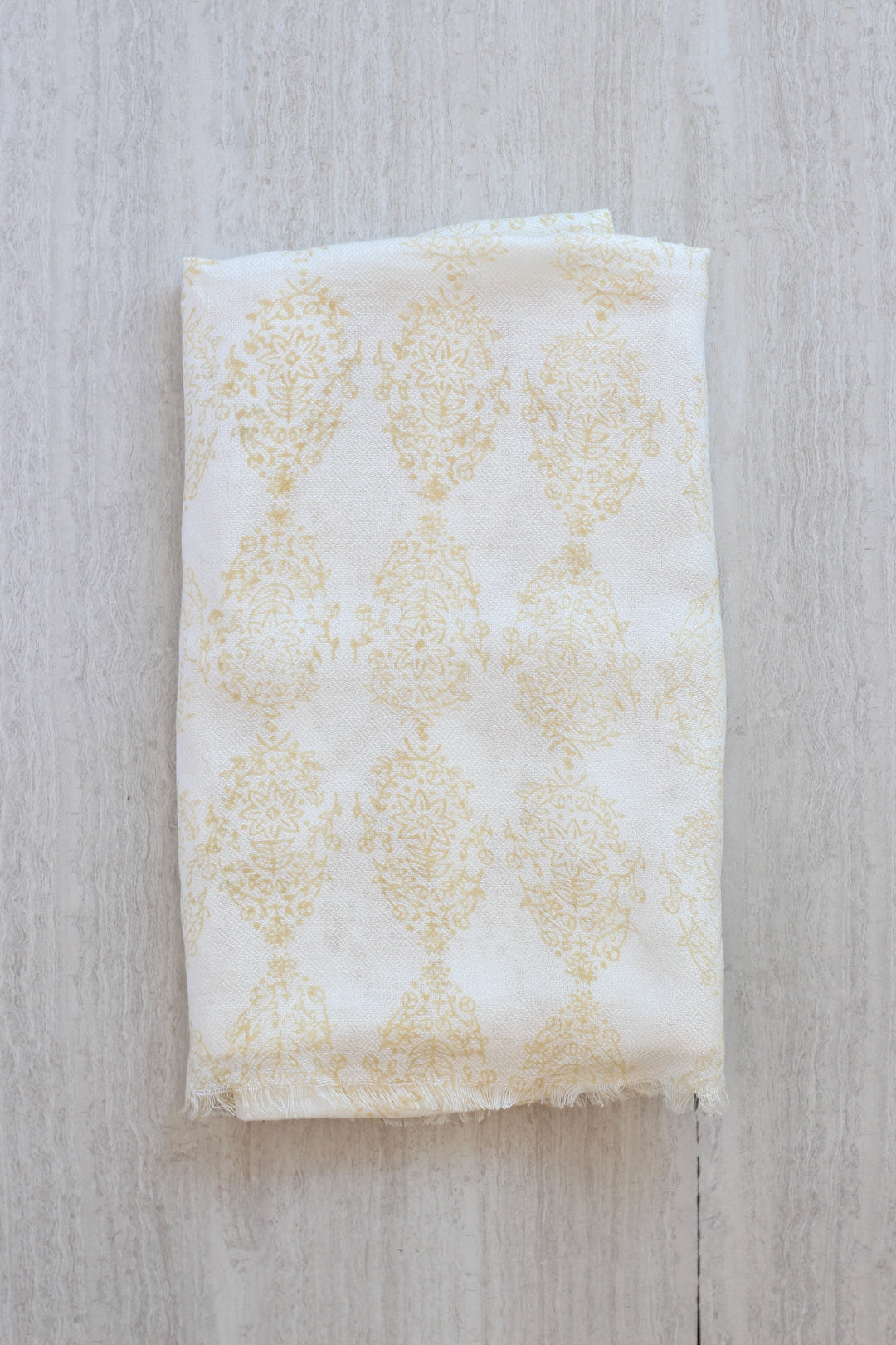 Scarf - Cream with Neutral Vara