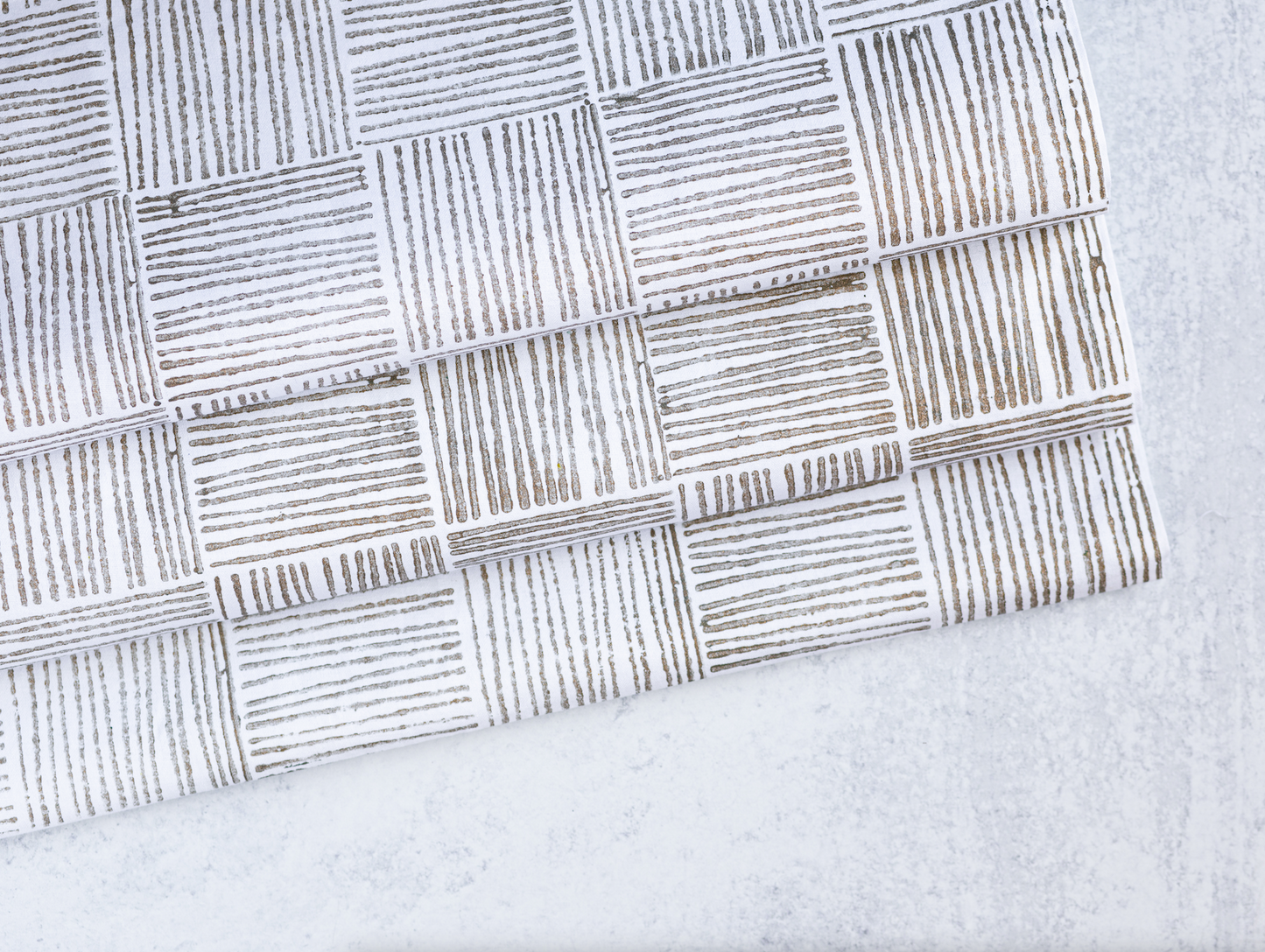 Table Runner - Striped, Gold
