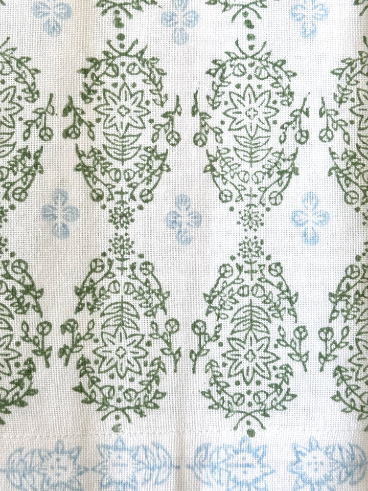 Table Throw - Vara Dogwood, Uniform Blue & Sage