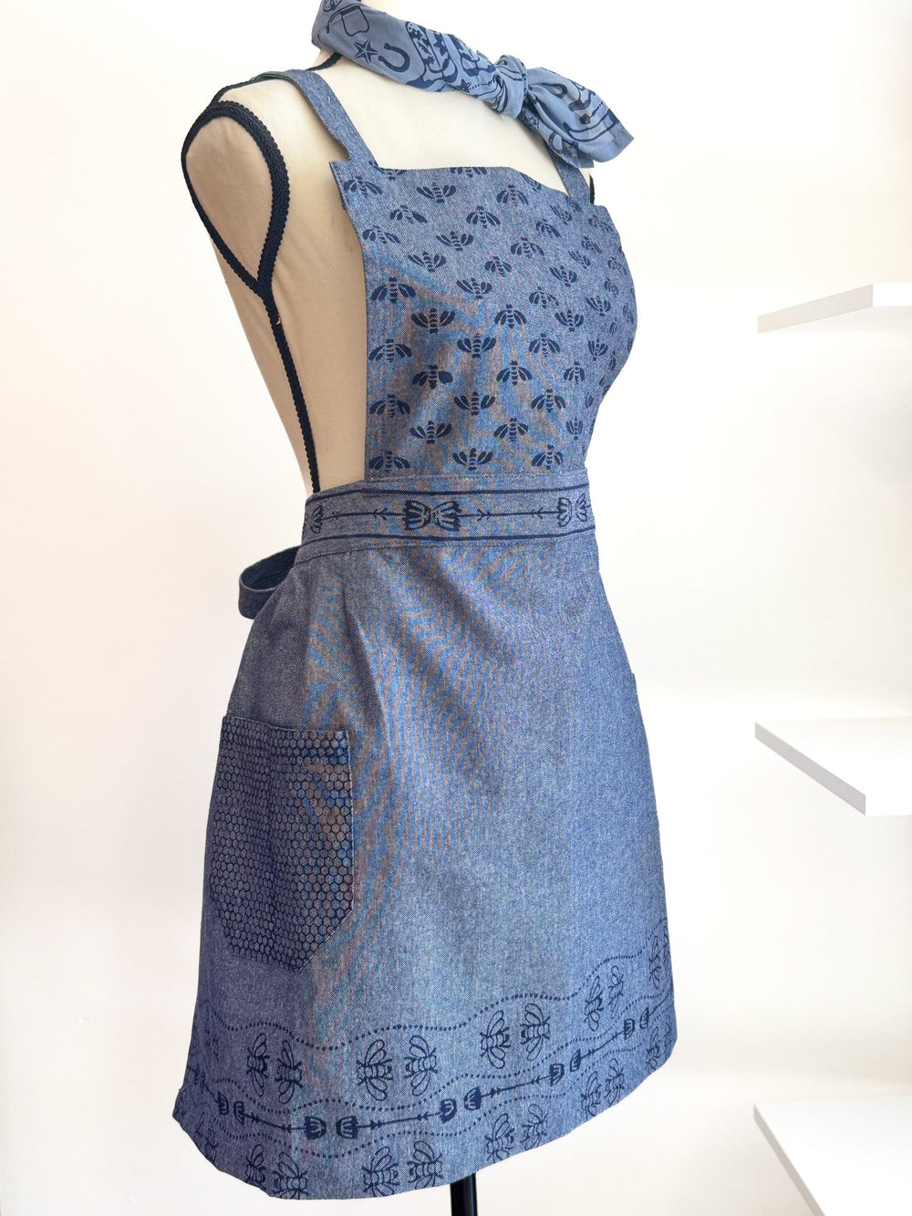 Apron - Honeybee - The Mended Company