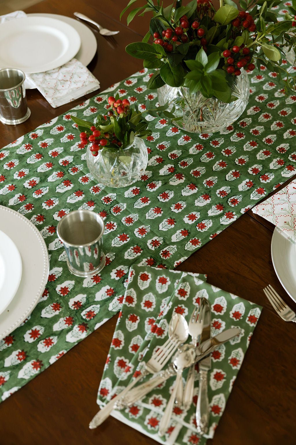 Organic Napkins (set of 4) - Christmas Lily - The Mended Company
