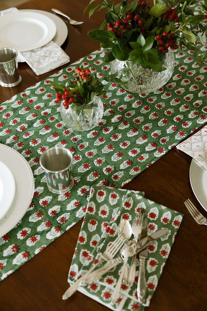 Organic Napkins (set of 4) - Christmas Lily - The Mended Company