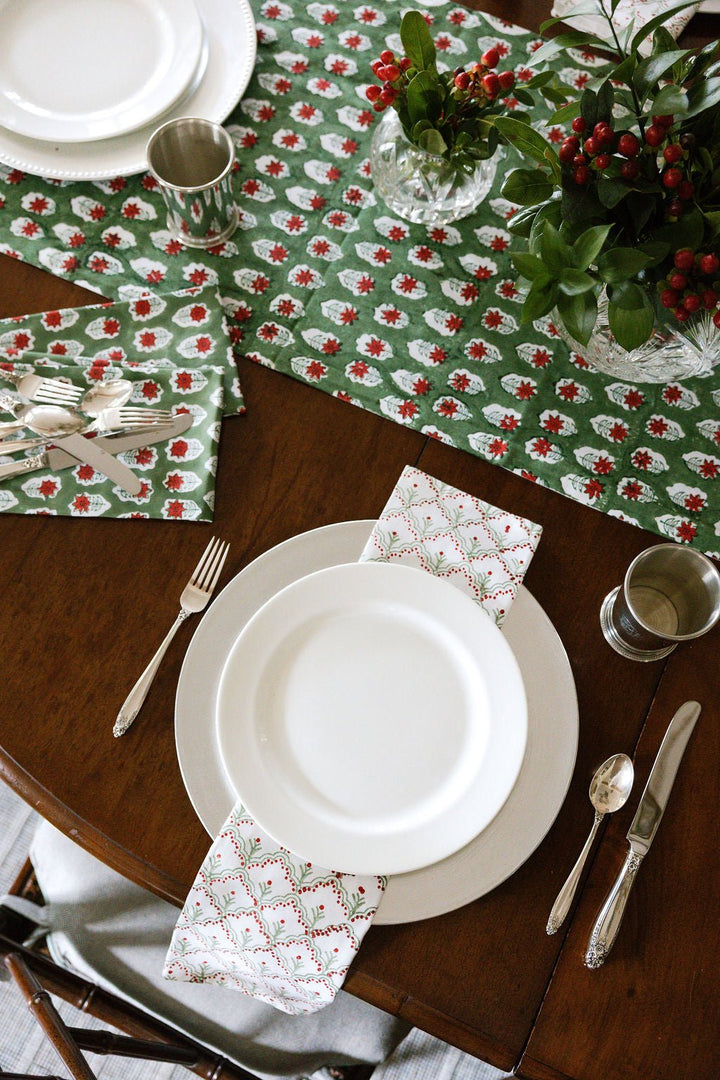 Organic Napkins (set of 4) - Christmas Lily - The Mended Company