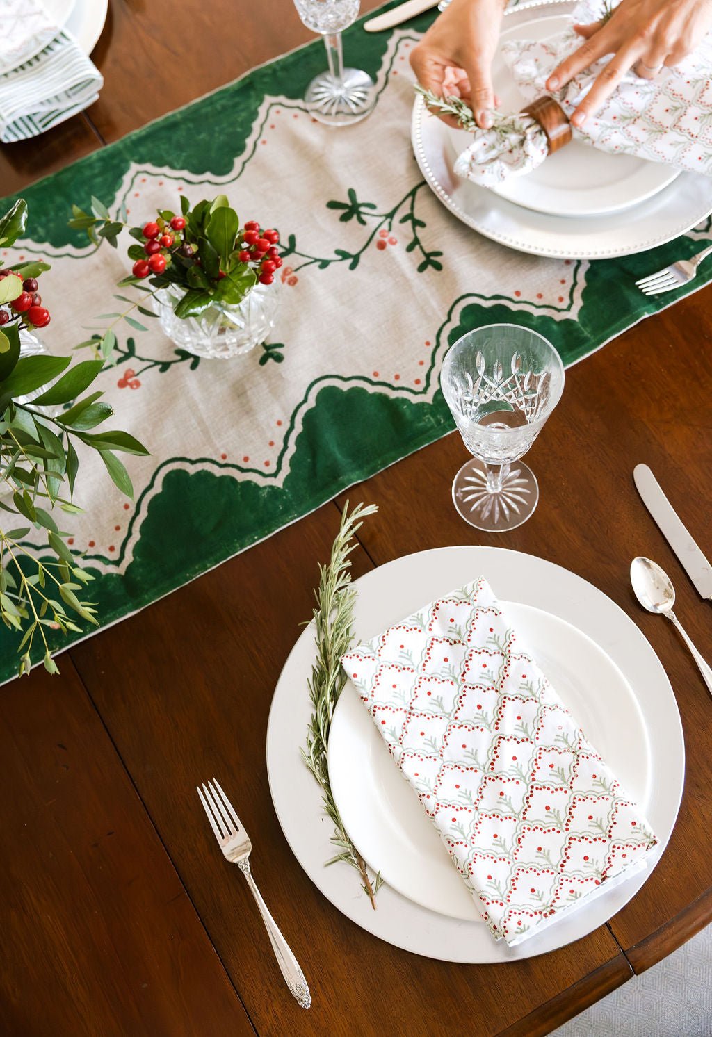 Table Runner (Flax Linen) - Winterberry, Evergreen - The Mended Company