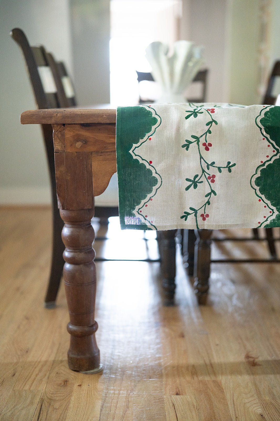 Table Runner (Flax Linen) - Winterberry, Evergreen - The Mended Company