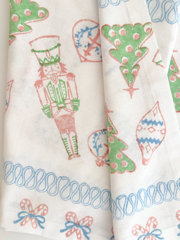 Table Runner - Sugar Plum - The Mended Company