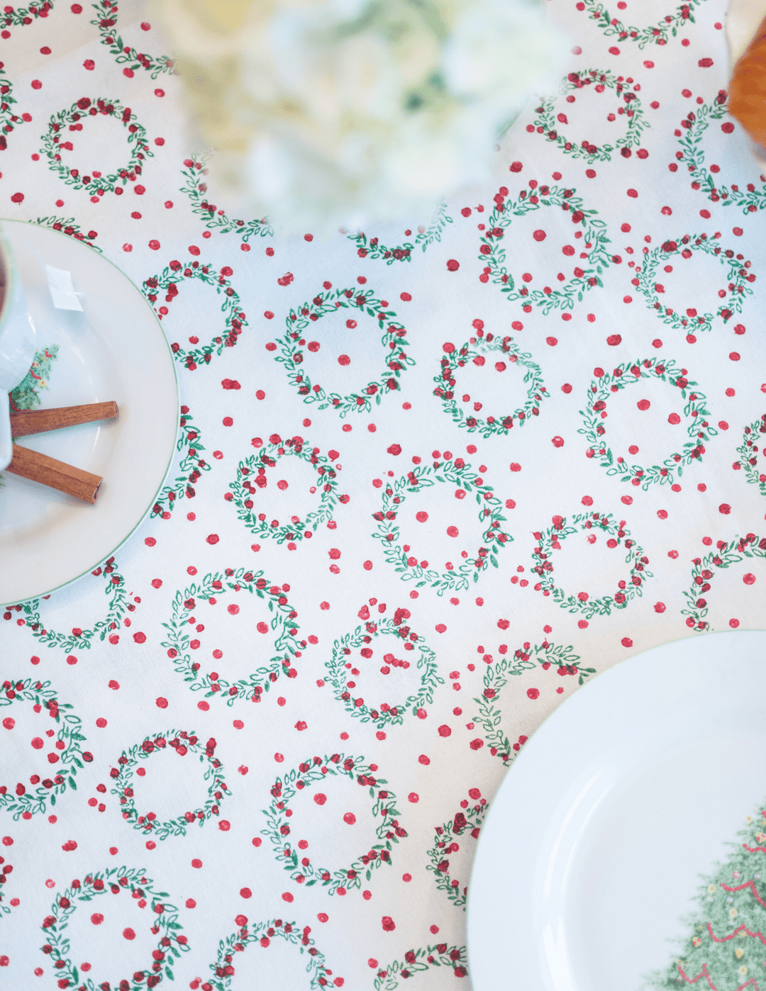 Table Runner - Wreath, Evergreen & Red - The Mended Company