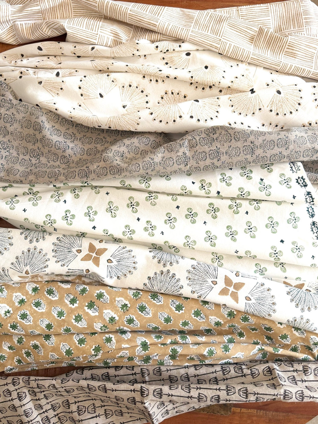Table Throw (Ivory) - Poinsettia, Black & Chai - The Mended Company