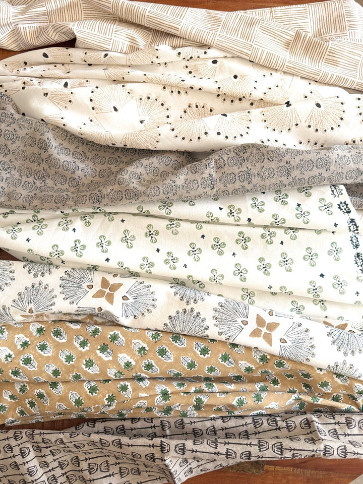 Table Throw (Ivory) - Poinsettia, Black & Chai - The Mended Company