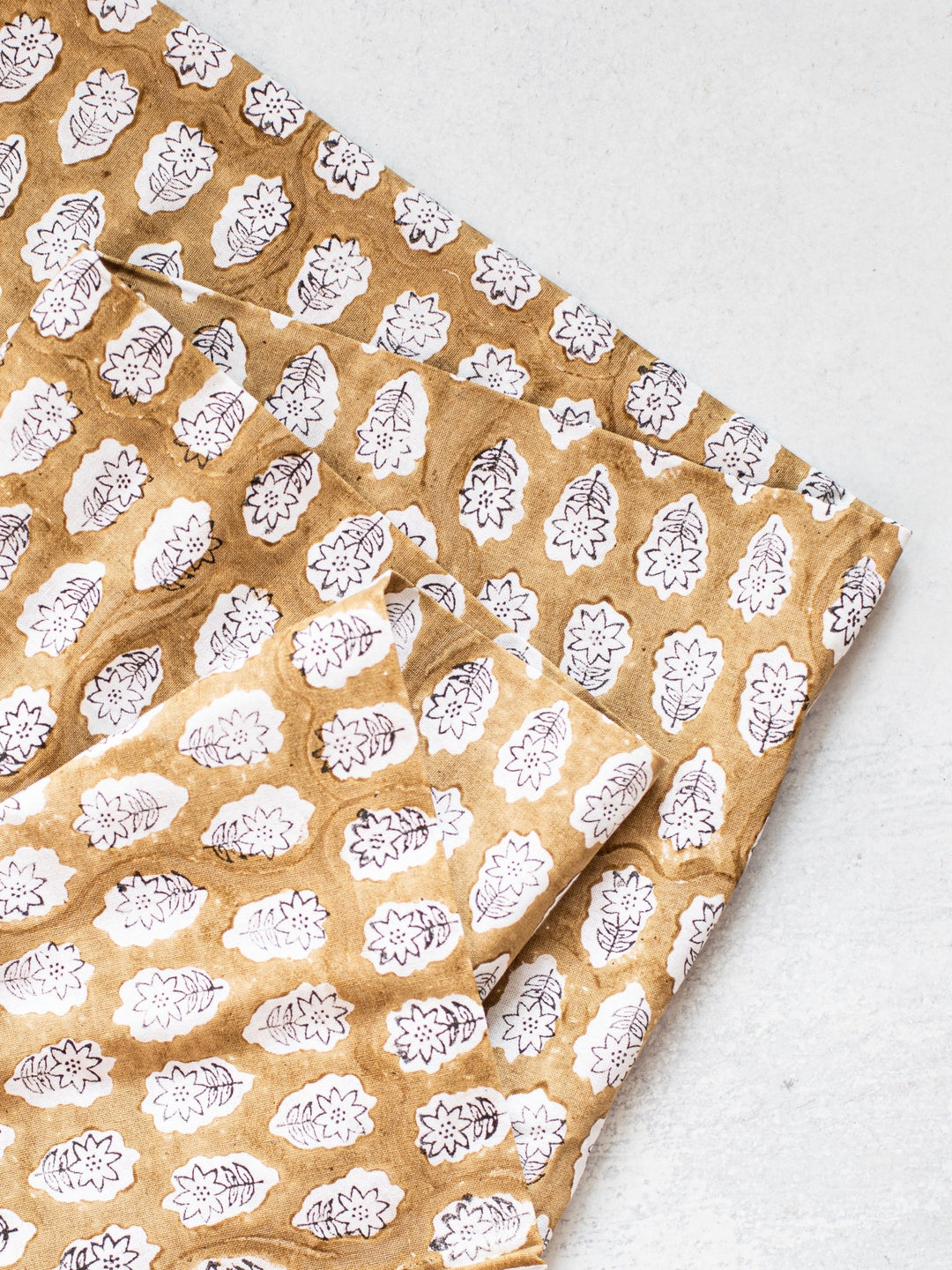 Table Throw (Ivory) - Poinsettia, Black & Chai - The Mended Company