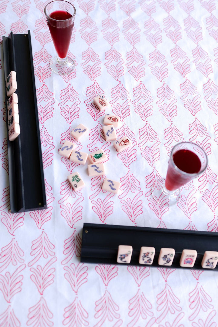 Table Throw - Palmetto, Pink &amp; Rose - The Mended Company